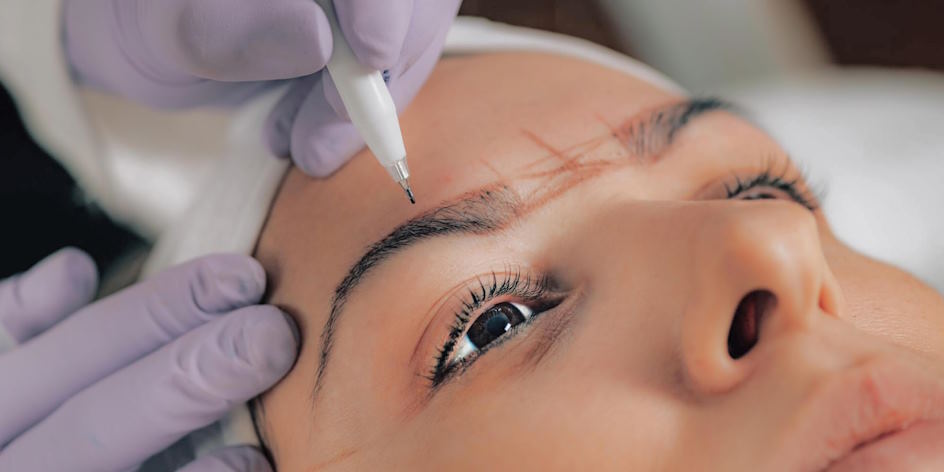 microblading-of-eyebrows